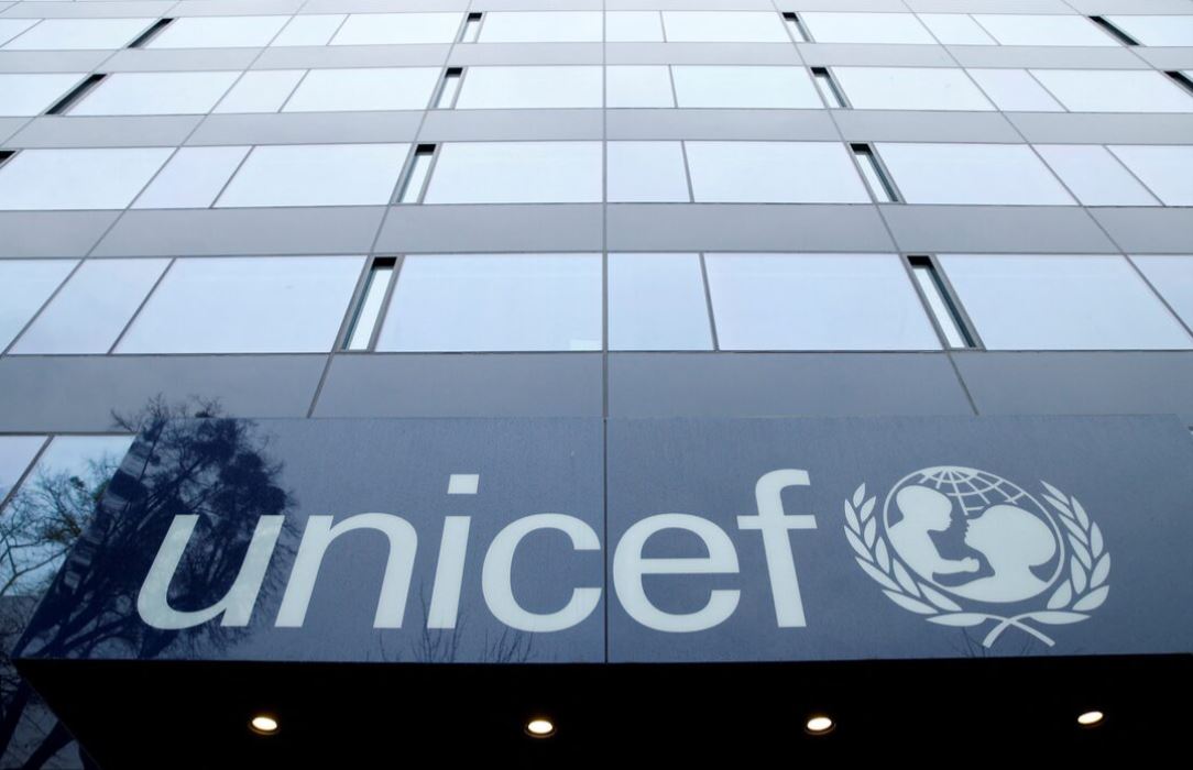 World News: Mission to evacuate babies is suspended amid fighting